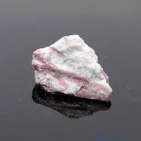 圖示-電氣石/碧璽原石(Tourmaline)