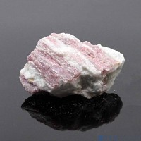 圖示-電氣石/碧璽原石(Tourmaline)