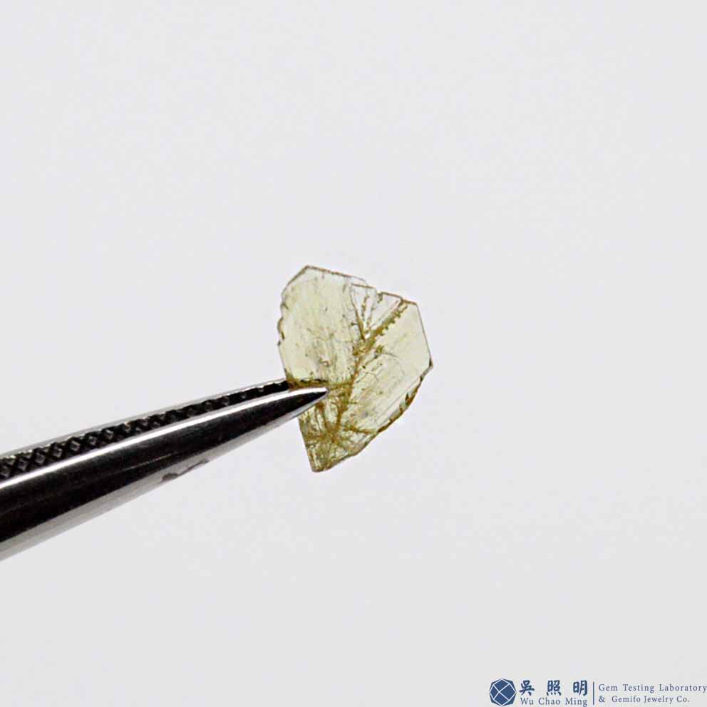 圖示-金綠寶石雙晶晶體(Chrysoberyl Twin)