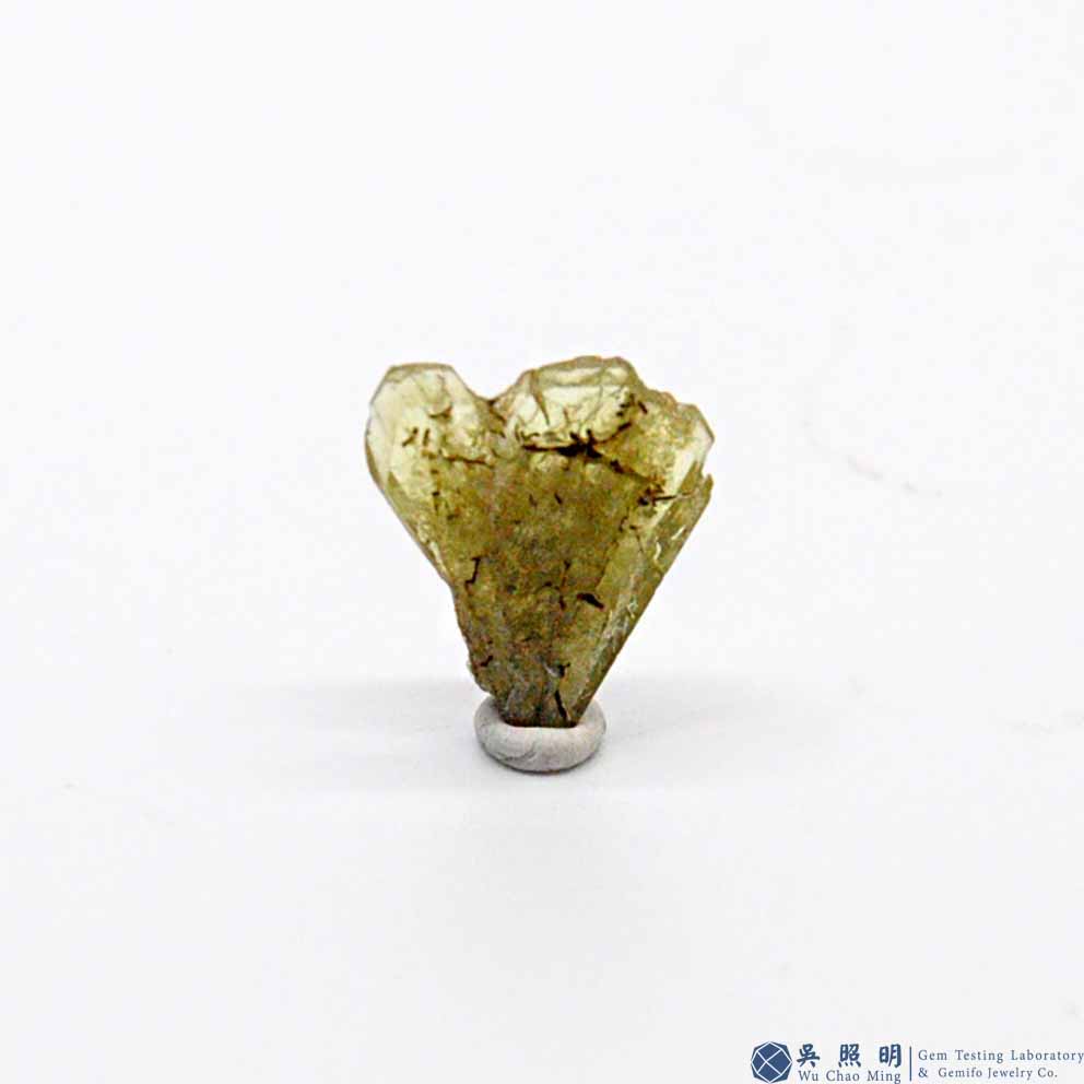 圖示-金綠寶石雙晶晶體(Chrysoberyl Twin)