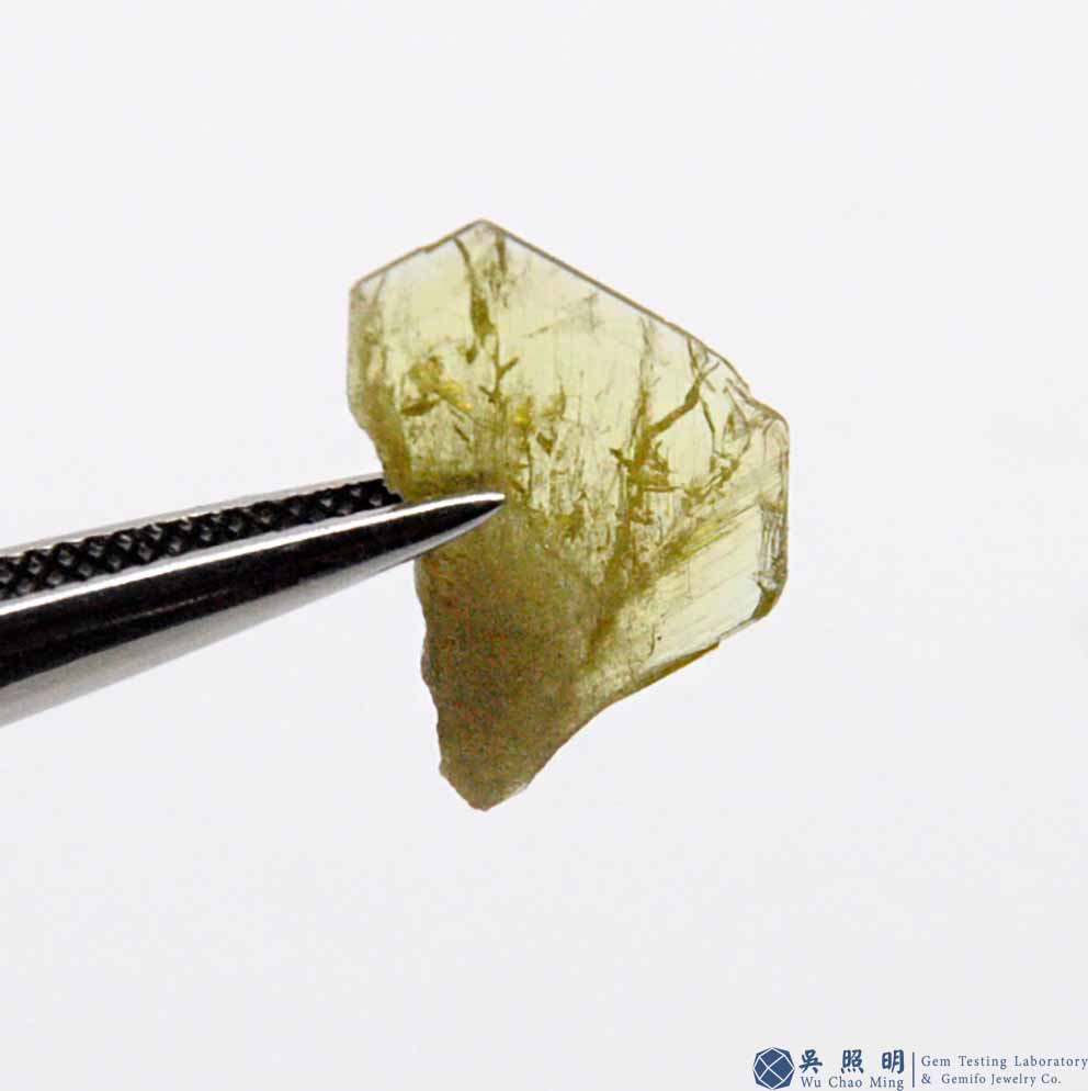 圖示-金綠寶石雙晶晶體(Chrysoberyl Twin)