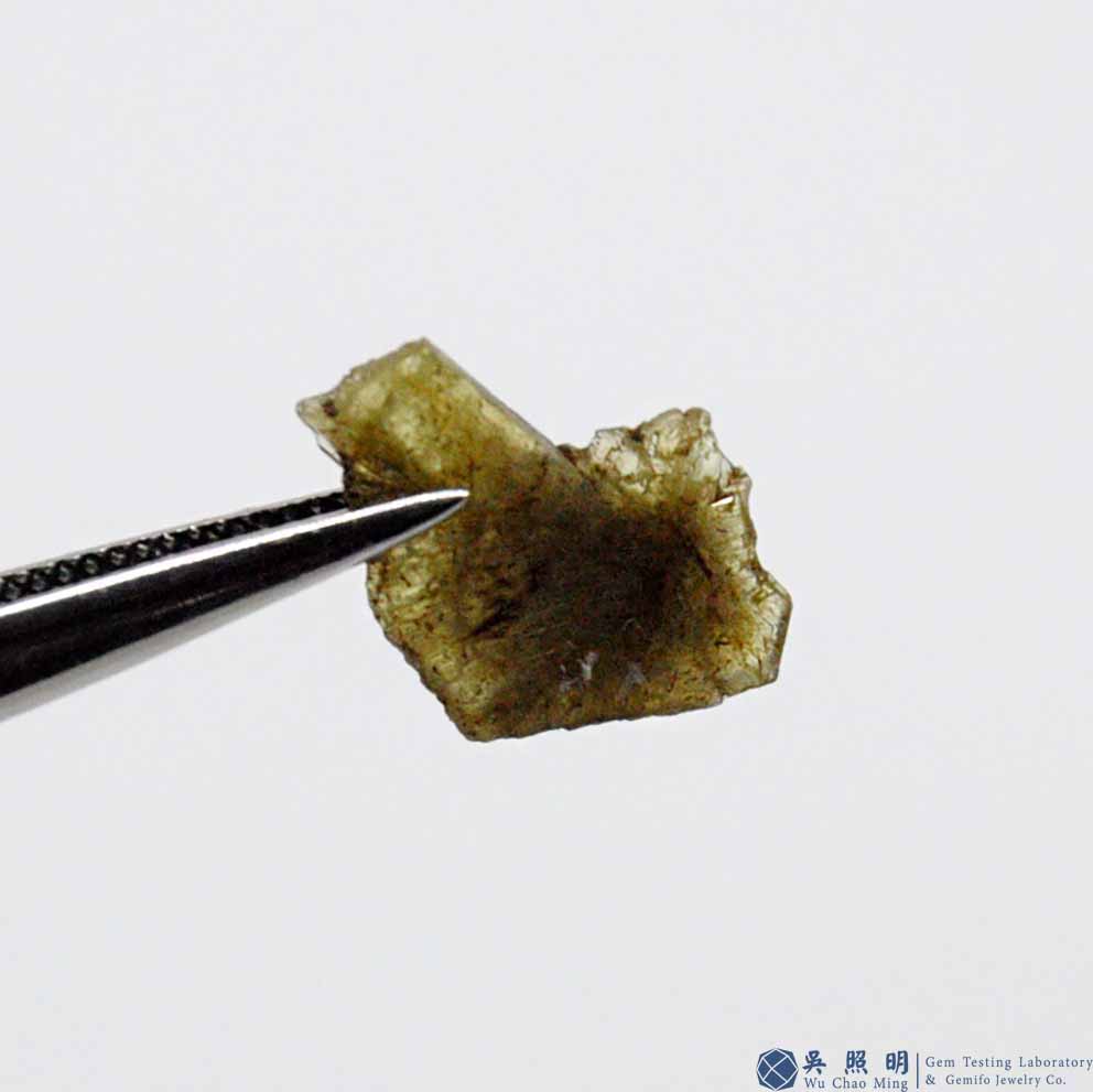 圖示-金綠寶石雙晶晶體(Chrysoberyl Twin)