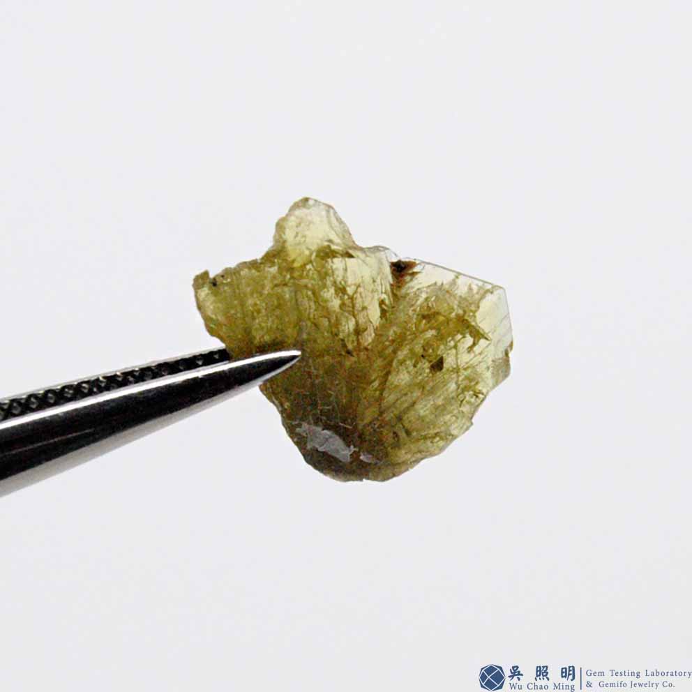 圖示-金綠寶石雙晶晶體(Chrysoberyl Twin)